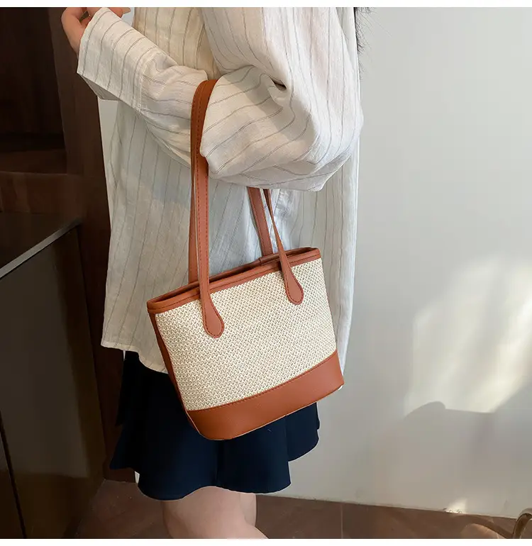 Large Capacity Women's Woven Shoulder Bag 2025 — feature 20