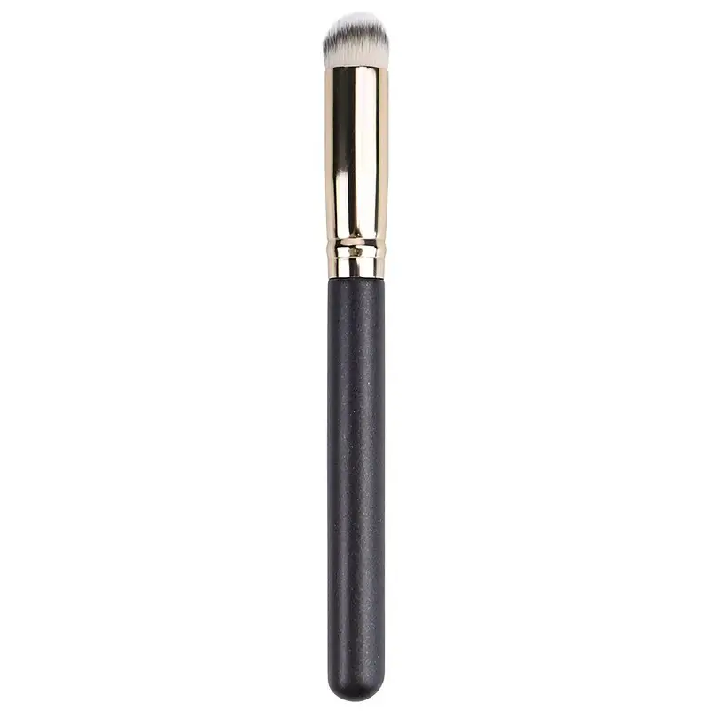 Angled Concealer Brush with Stippling Design - Image 5
