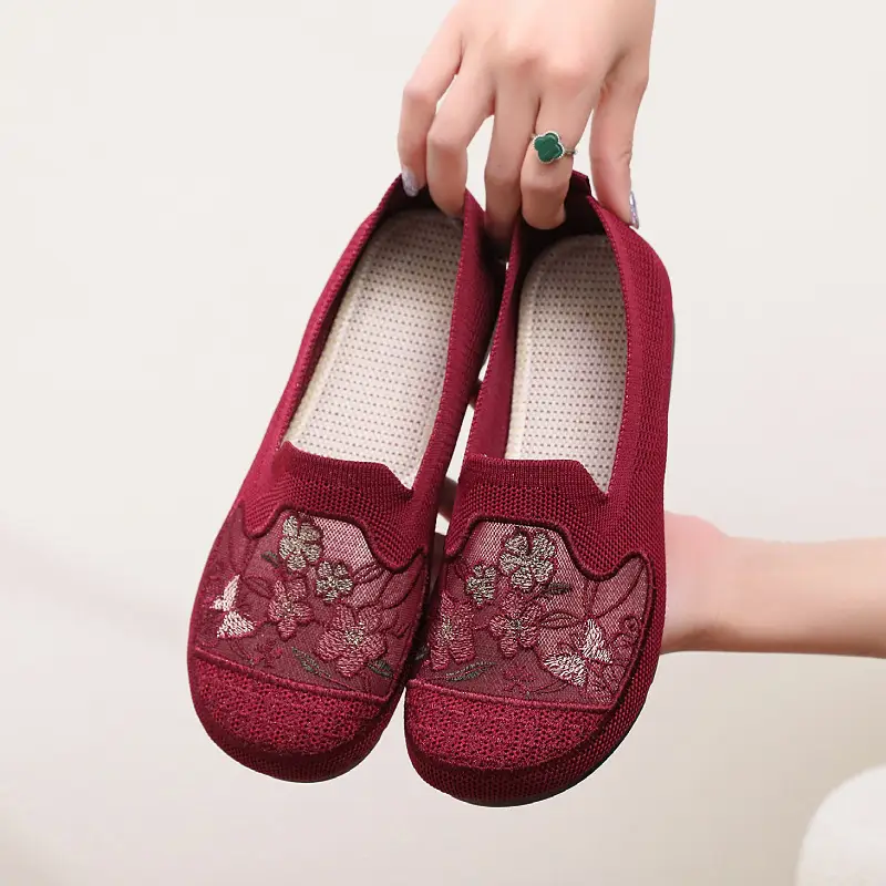 Leap Month Mom Shoes Women's Lightweight Soft-Soled Summer Mesh Breathable Embroidered Shoes Old Beijing Cloth Shoes One-Leg Women's Shoes - Image 7