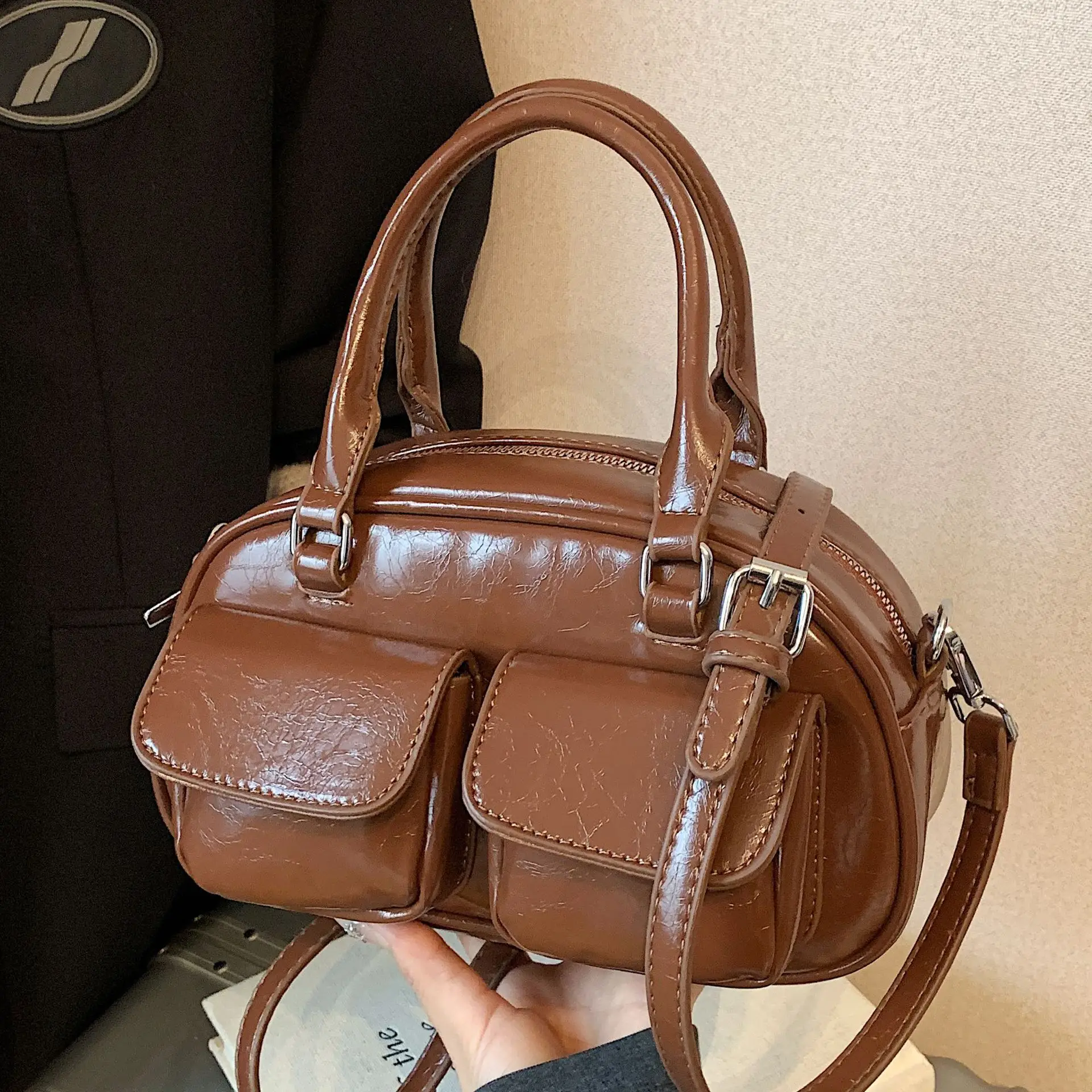 Red Retro Oil Wax Leather Shoulder Bag for Women
