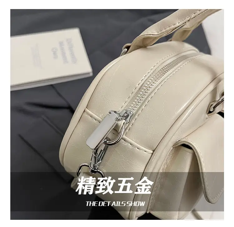 Red Retro Oil Wax Leather Shoulder Bag for Women — feature 12