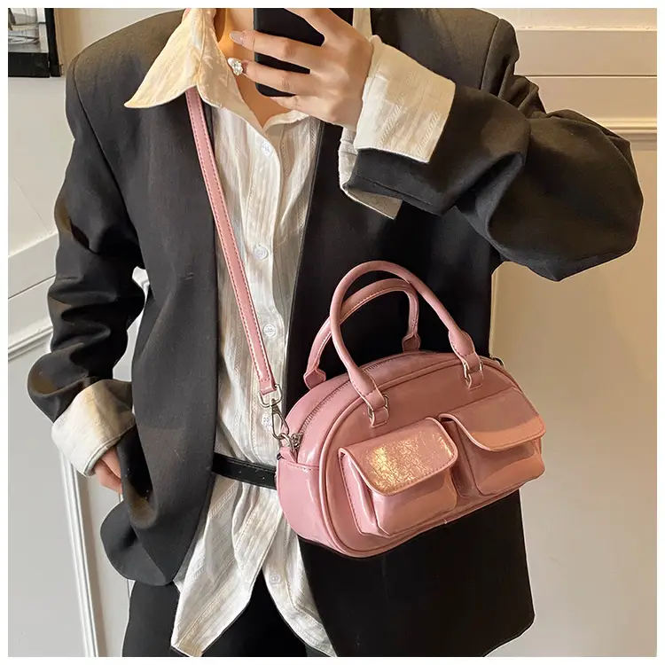 Red Retro Oil Wax Leather Shoulder Bag for Women — feature 18
