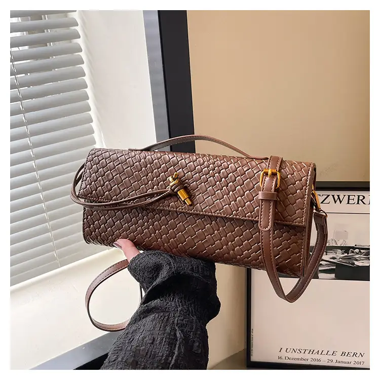2025 White Textured Crossbody Bag for Women — feature 18