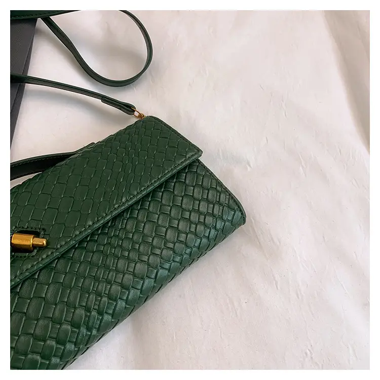 2025 White Textured Crossbody Bag for Women — feature 4