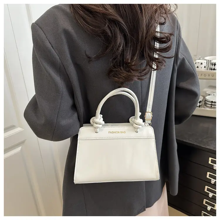 Retro Textured Handbag Women Brown Beige Large Capacity — feature 8