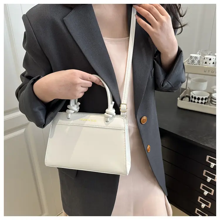 Retro Textured Handbag Women Brown Beige Large Capacity — feature 9