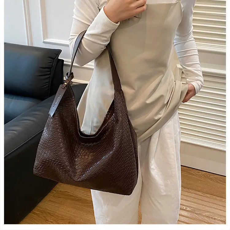 Women's Retro Style Shoulder Bag Tan 2025 — feature 11