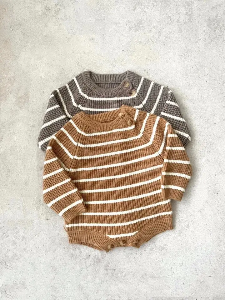 Striped Knitted Baby Boy Suit with Bow — feature 6