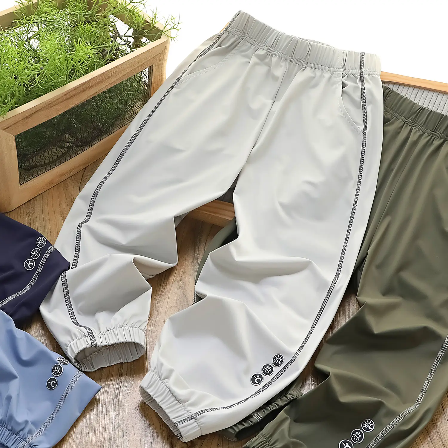 2025 New Kids Air-Conditioning Sunscreen Pants White Grey β feature 1