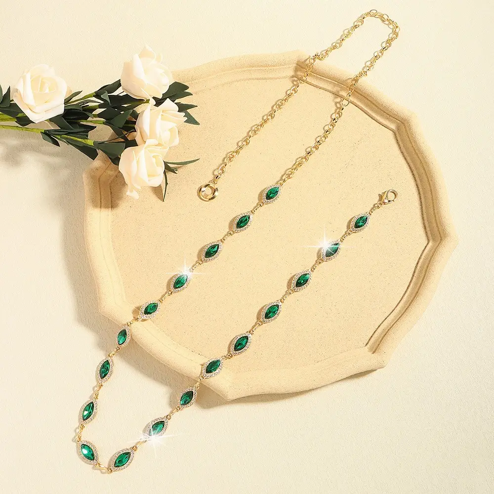 Golden Emerald Rhinestone Waist Chain with Link — feature 11