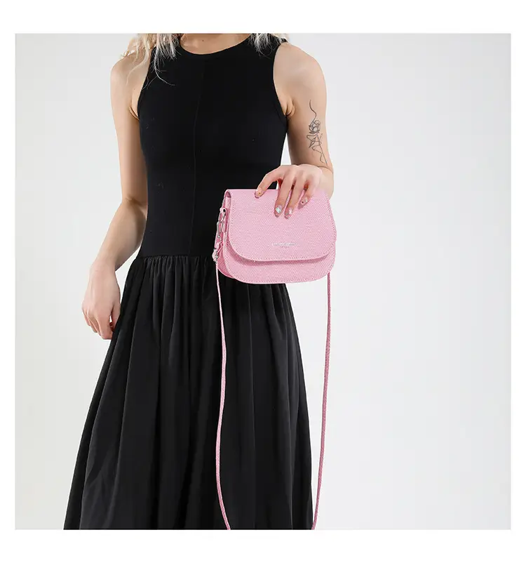 Cute Saddle Crossbody Bag Women 2025 New Arrival — feature 12