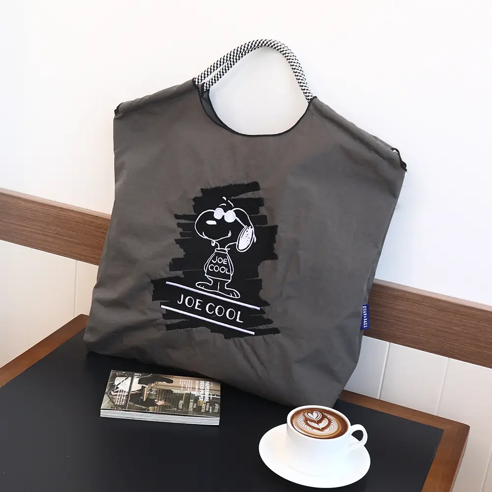 New Niche Embroidered Nylon Shopping Bags for Women