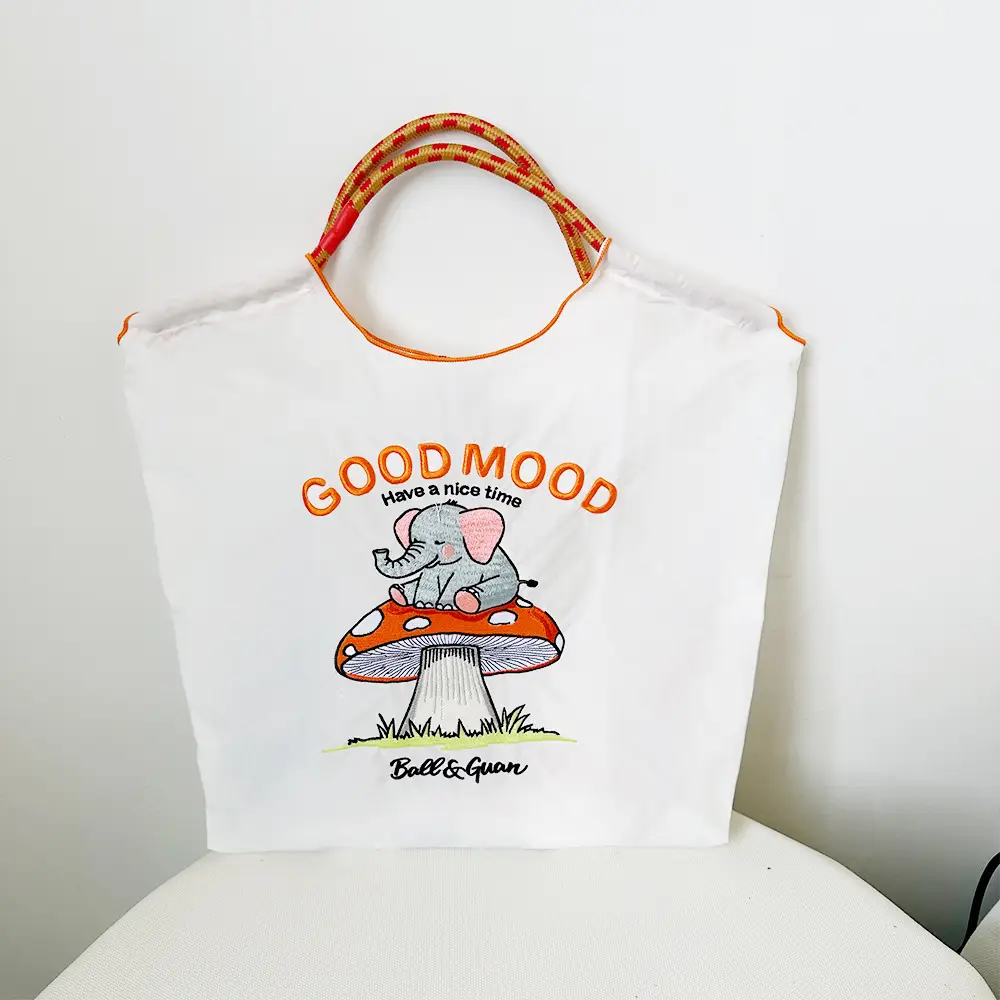 New Niche Embroidered Nylon Shopping Bags for Women
