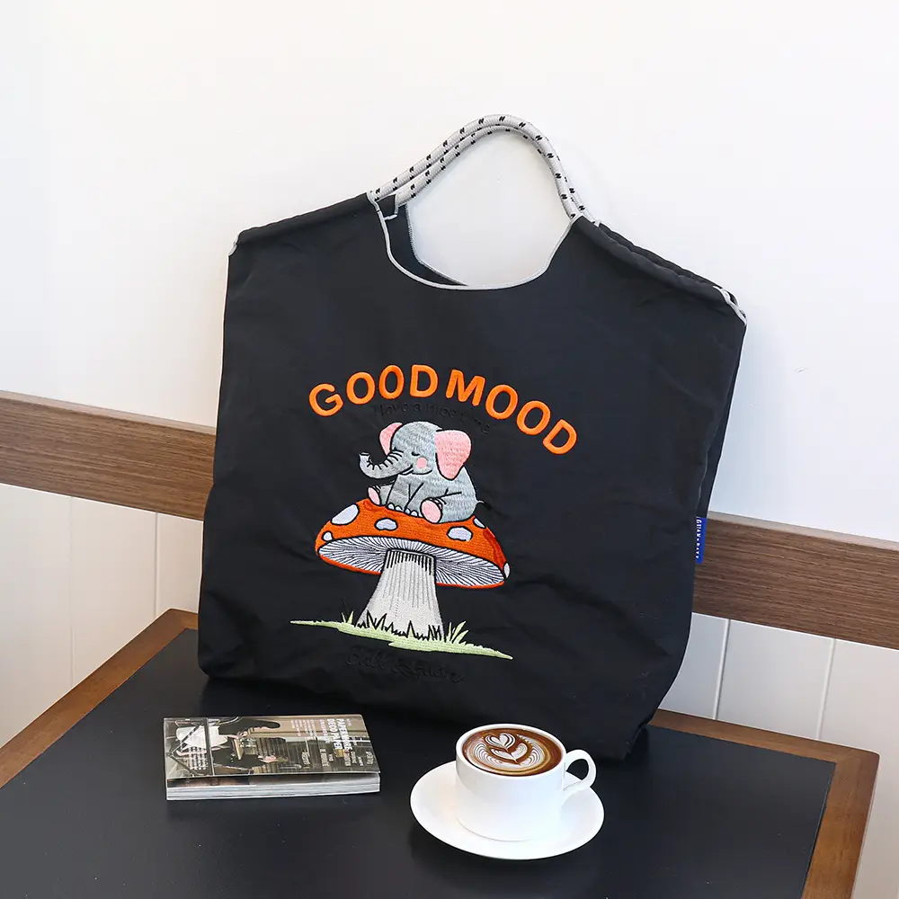 New Niche Embroidered Nylon Shopping Bags for Women