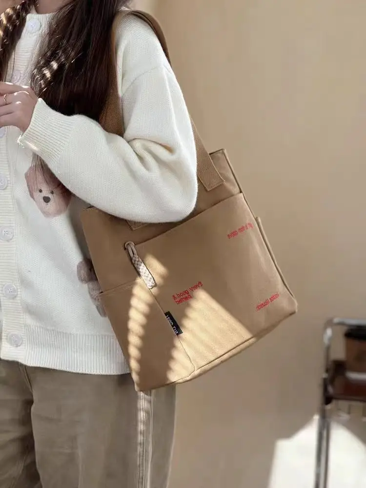 Large Capacity Mummy Outgoing Bag for College Students — feature 4