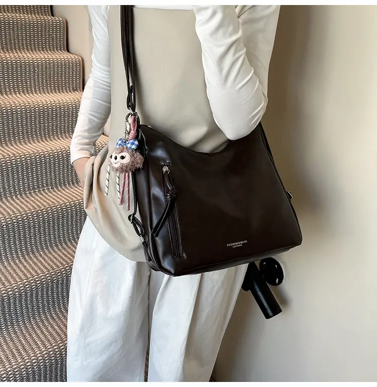 Women Large Capacity Soft Leather Shoulder Bag Tan 2025 — feature 12