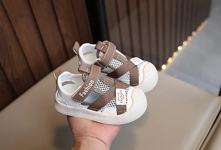 Baby Sandals Summer Hollow Breathable Mesh Sports Shoes — feature 4