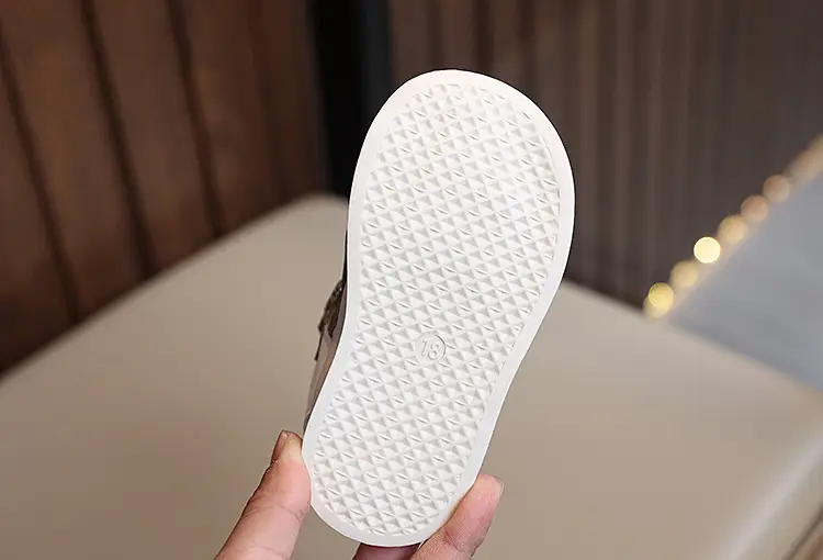 Baby Sandals Summer Hollow Breathable Mesh Sports Shoes — feature 7