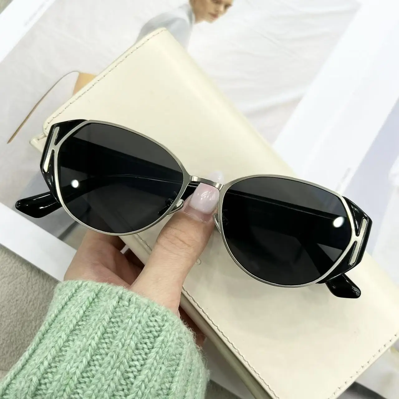 Women Sunglasses Black Metal Hawkbill Eye Shade
