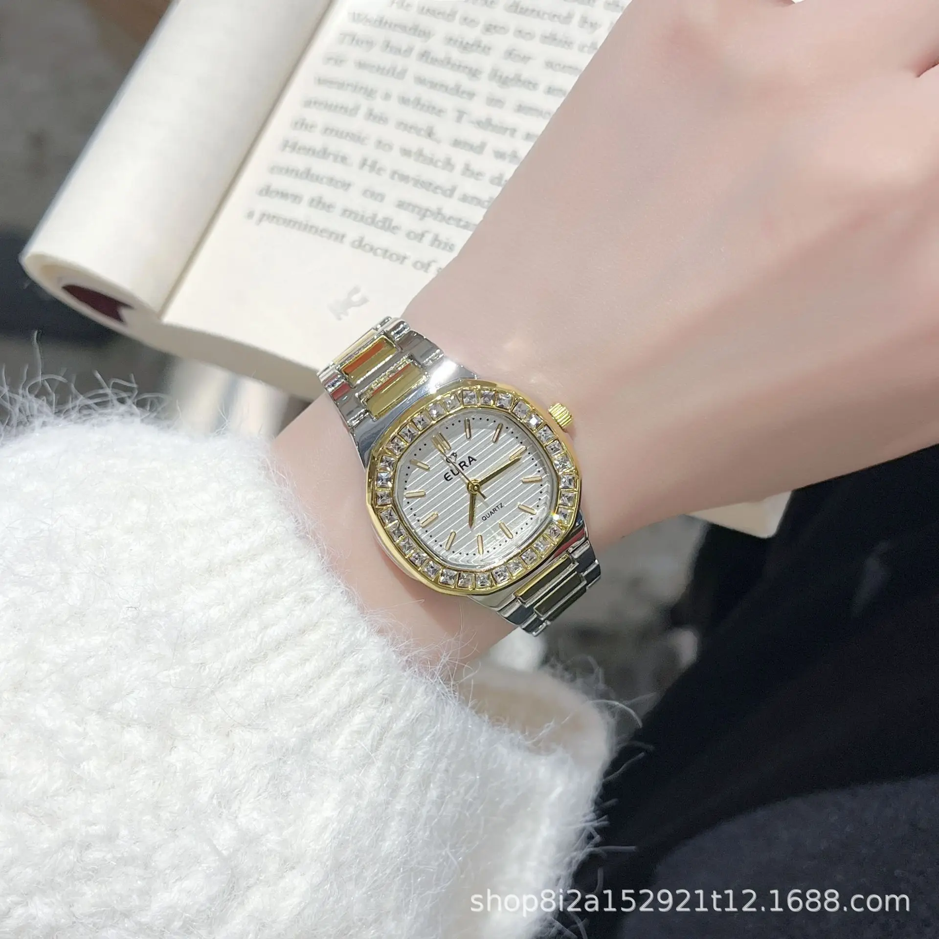AliExpress Fashion Watch for Women Alloy Steel Square Design - Image 4