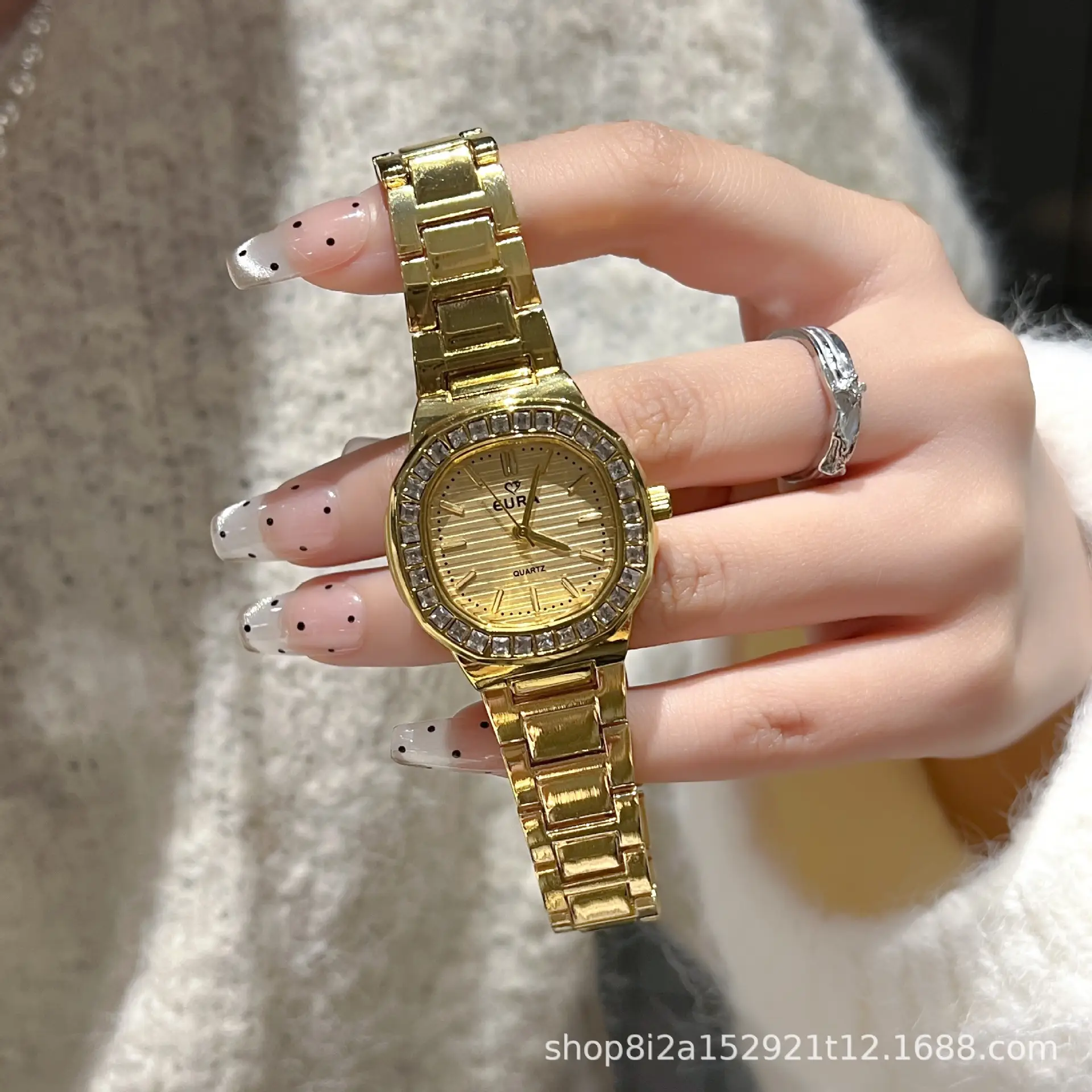AliExpress Fashion Watch for Women Alloy Steel Square Design - Image 3
