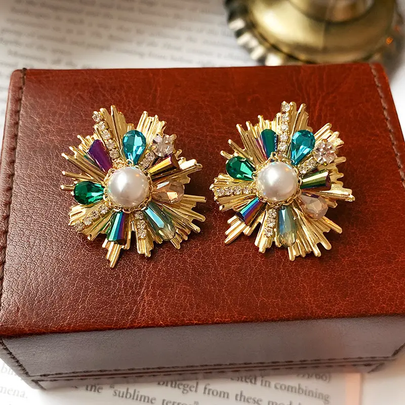 Middle Ancient vintage Silver Needle Diamond Pearl Earrings Vintage Elegant Earrings Light Luxury High-end Personalized Earrings for Women — feature 35