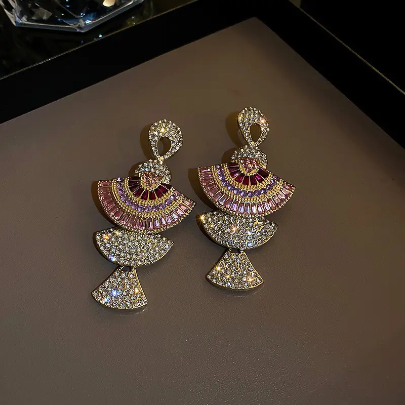 Middle Ancient vintage Silver Needle Diamond Pearl Earrings Vintage Elegant Earrings Light Luxury High-end Personalized Earrings for Women — feature 45