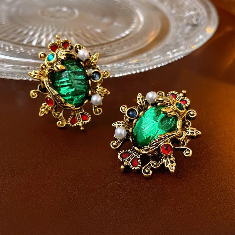 Middle Ancient vintage Silver Needle Diamond Pearl Earrings Vintage Elegant Earrings Light Luxury High-end Personalized Earrings for Women — feature 46