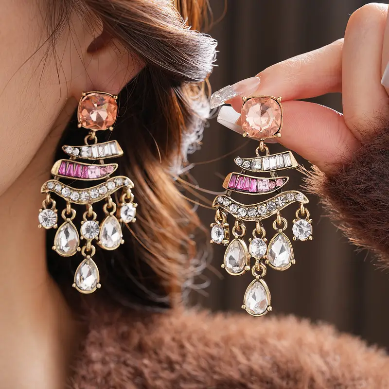 Middle Ancient vintage Silver Needle Diamond Pearl Earrings Vintage Elegant Earrings Light Luxury High-end Personalized Earrings for Women — feature 7