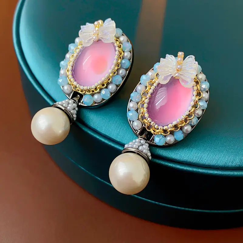 Middle Ancient vintage Silver Needle Diamond Pearl Earrings Vintage Elegant Earrings Light Luxury High-end Personalized Earrings for Women