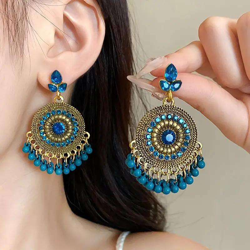Middle Ancient vintage Silver Needle Diamond Pearl Earrings Vintage Elegant Earrings Light Luxury High-end Personalized Earrings for Women