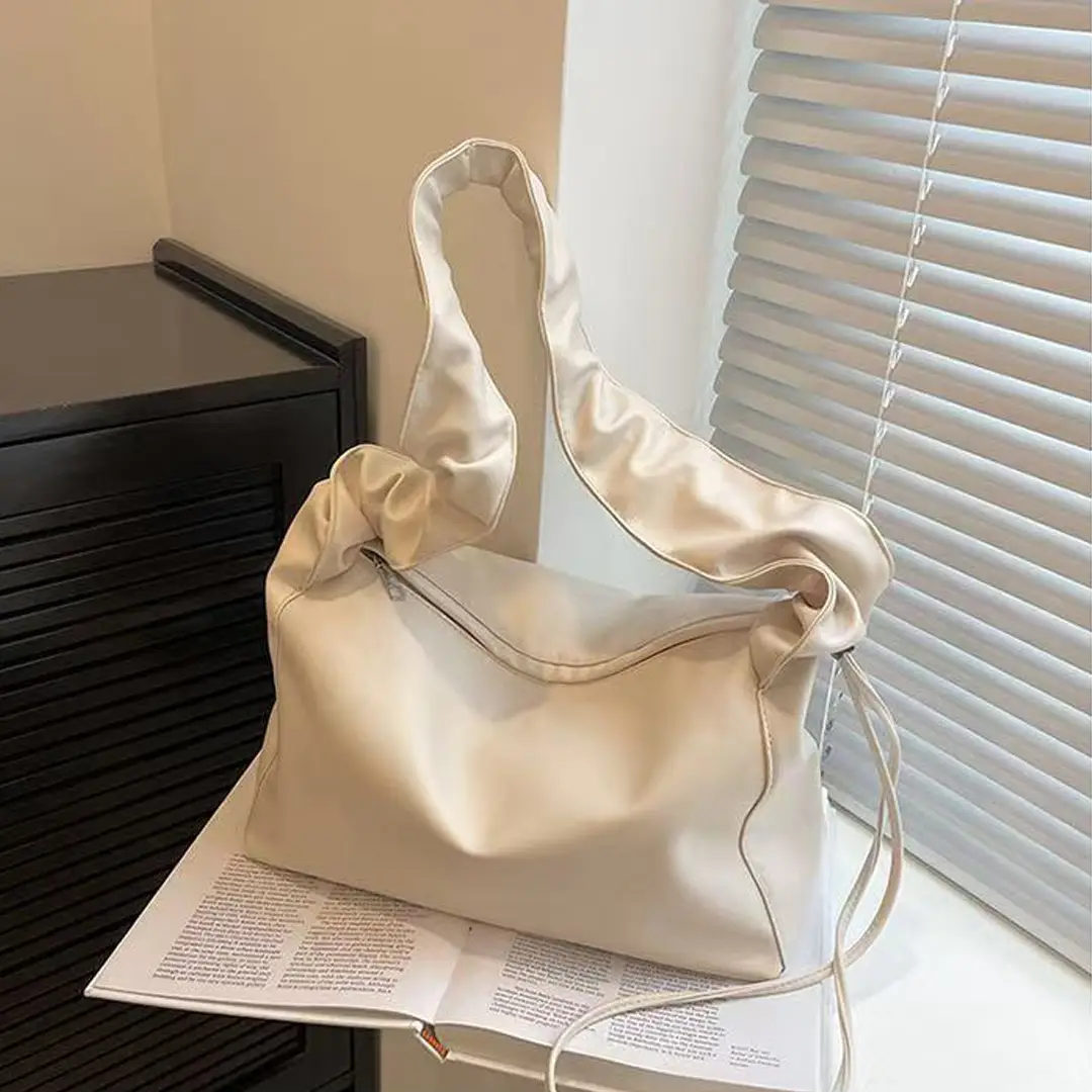2025 Women's Large Capacity Underarm Bag White Black — feature 13