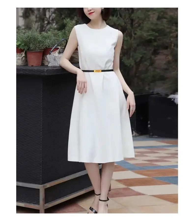 Women's Genuine Leather Belt with Gold Clasp — feature 12