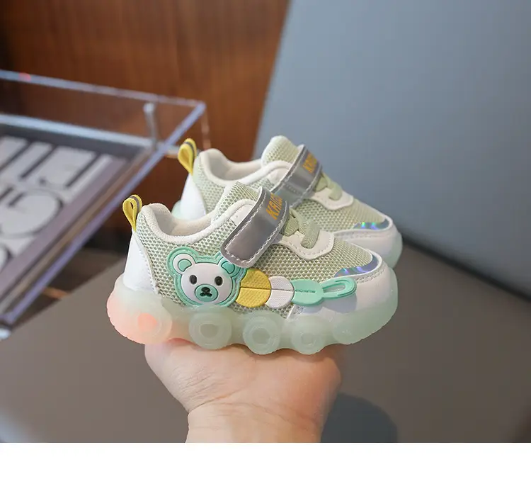 Jing Qi Baby Shoes Flashing Light Mesh Breathable Toddler Shoes — feature 11