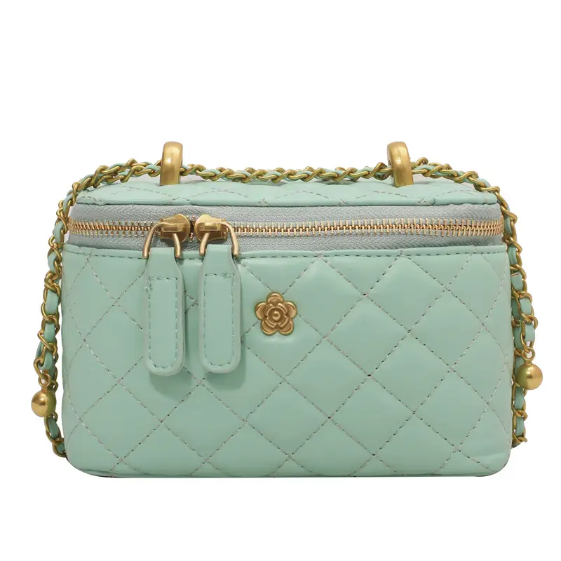 White Quilted Chain Shoulder Bag for Women 2026 - Image 13