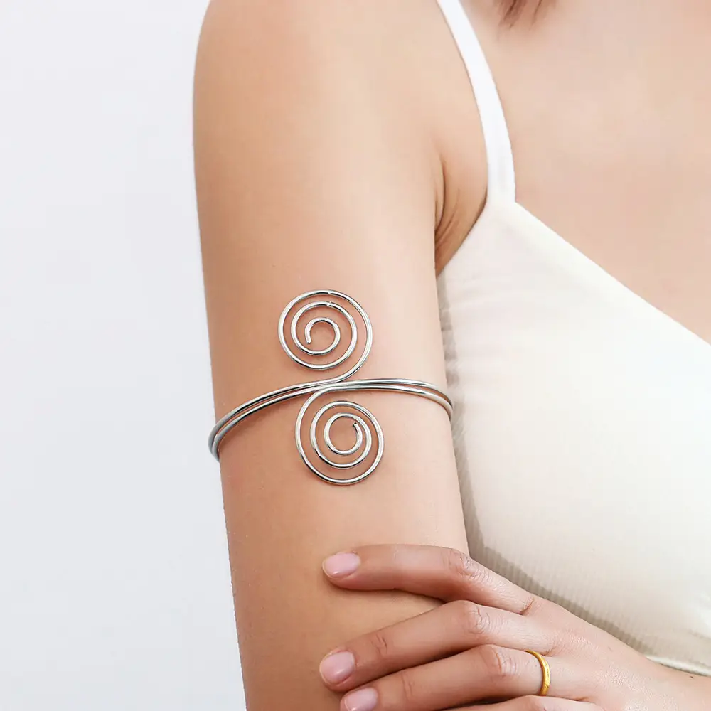 European and American Baroque Personality Street Beat Arm Ring Retro Note Multi-layer Bracelet Metal Open Bracelet Arm Band Manufacturers