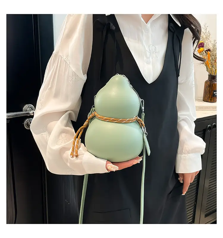 New Wine Gourd Crossbody Bag for Women 2025 — feature 13