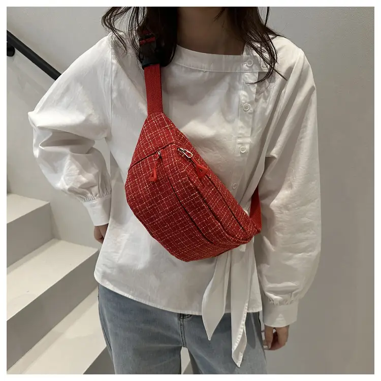 Women's Lightweight Crossbody Chest Bag with Adjustable Strap — feature 16
