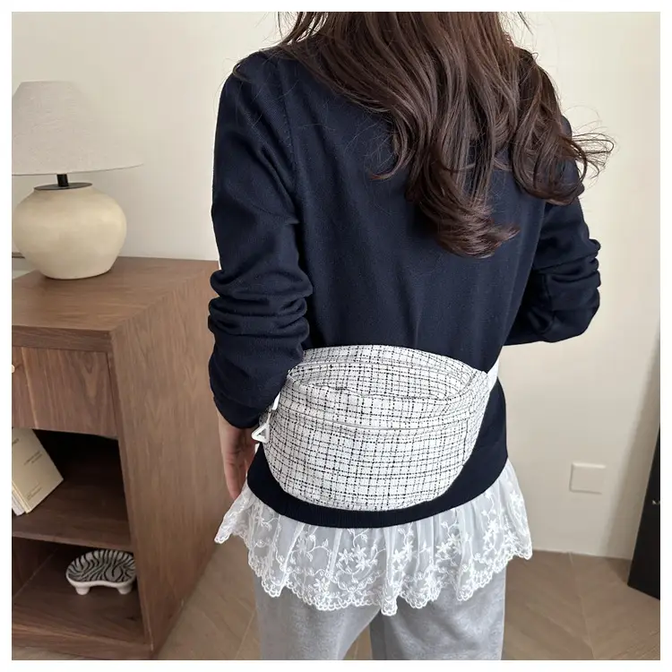 Women's Lightweight Crossbody Chest Bag with Adjustable Strap — feature 19