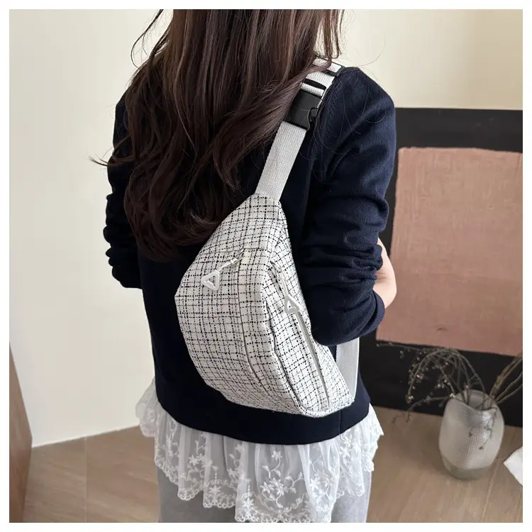 Women's Lightweight Crossbody Chest Bag with Adjustable Strap — feature 20