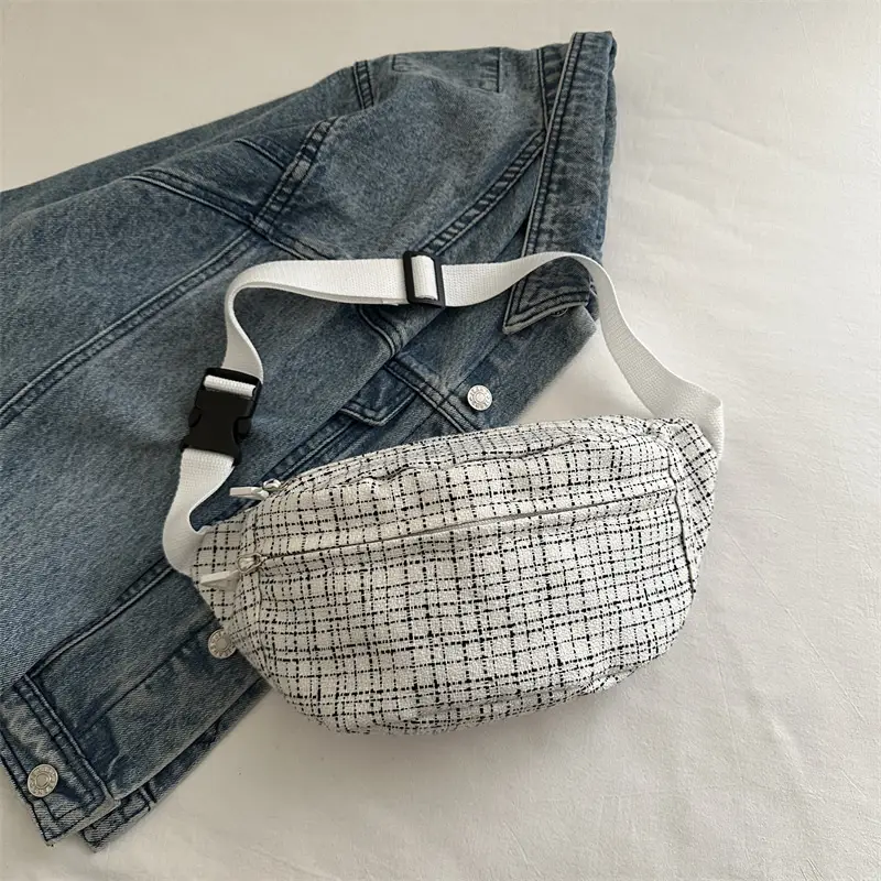 Women's Lightweight Crossbody Chest Bag with Adjustable Strap - Image 2