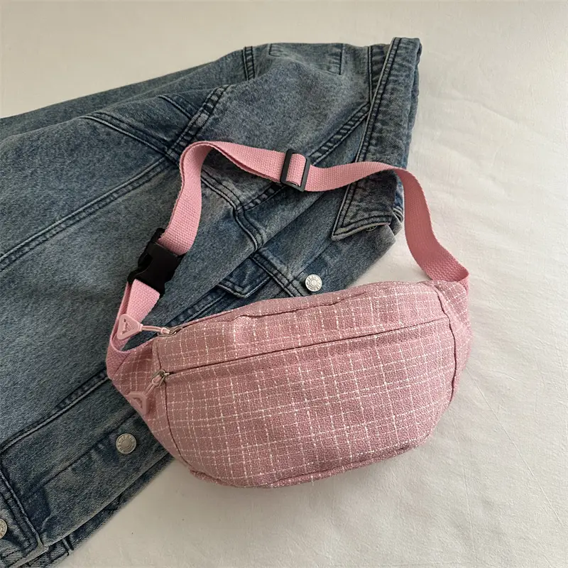 Women's Lightweight Crossbody Chest Bag with Adjustable Strap - Image 4