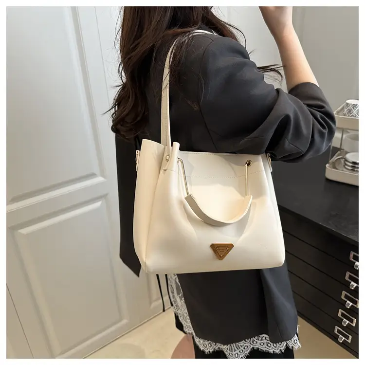 Women's Beige Leather Shoulder Crossbody Bag Large Capacity — feature 11