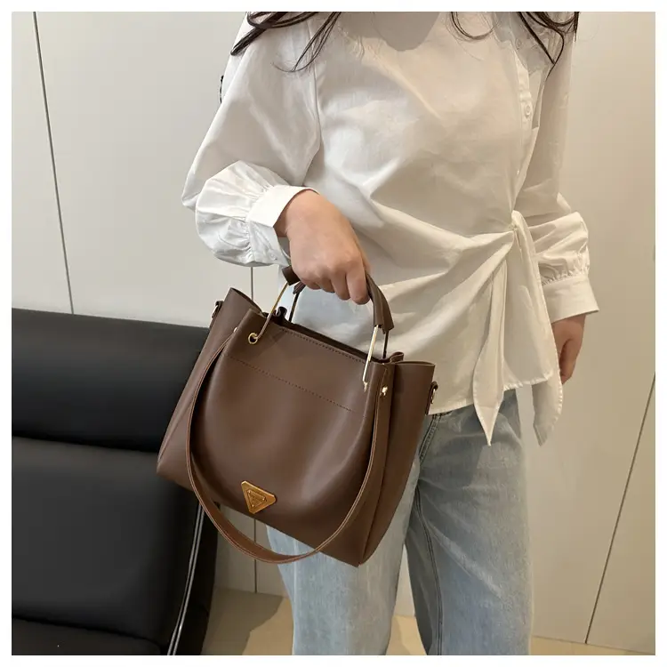 Women's Beige Leather Shoulder Crossbody Bag Large Capacity — feature 13