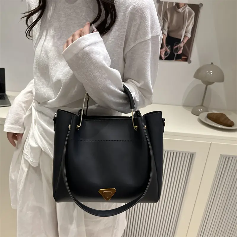 Women's 2025 Spring New Tote Bags Brown White Black - Image 7