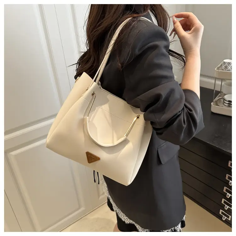 Women's 2025 Spring New Tote Bags Brown White Black — feature 12