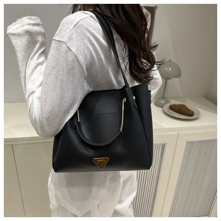 Women's 2025 Spring New Tote Bags Brown White Black — feature 26