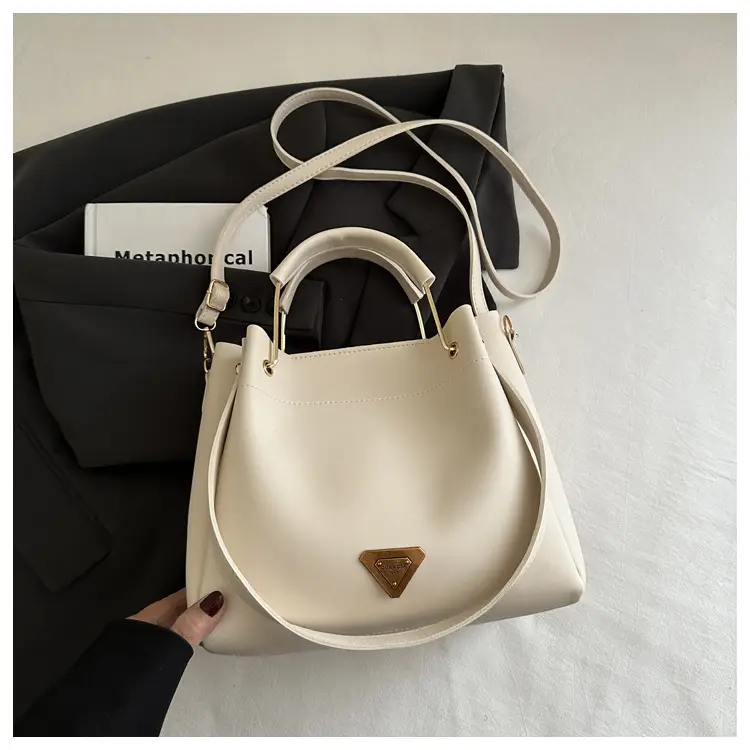 Women's 2025 Spring New Tote Bags Brown White Black — feature 30