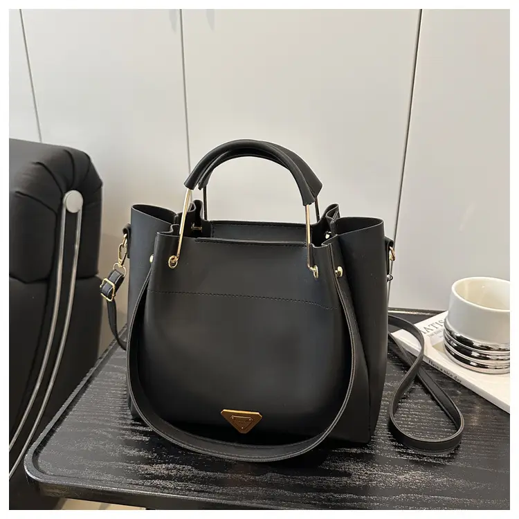 Women's 2025 Spring New Tote Bags Brown White Black — feature 32
