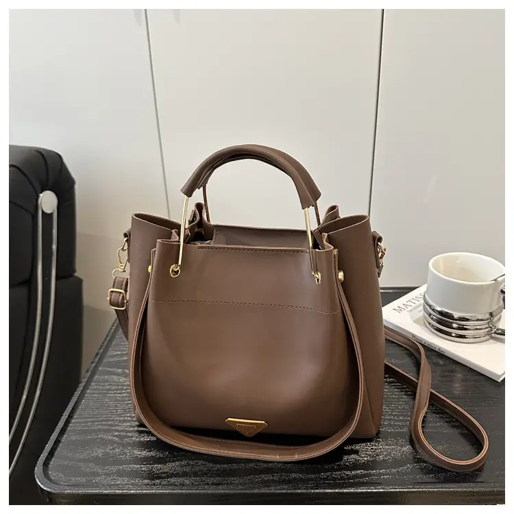 Women's 2025 Spring New Tote Bags Brown White Black — feature 33